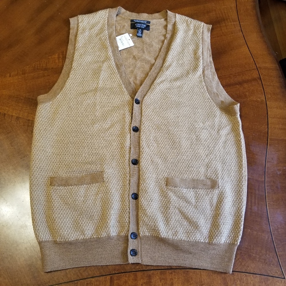 {NWT} Nordstrom's Extra fine Merino wool best sz M